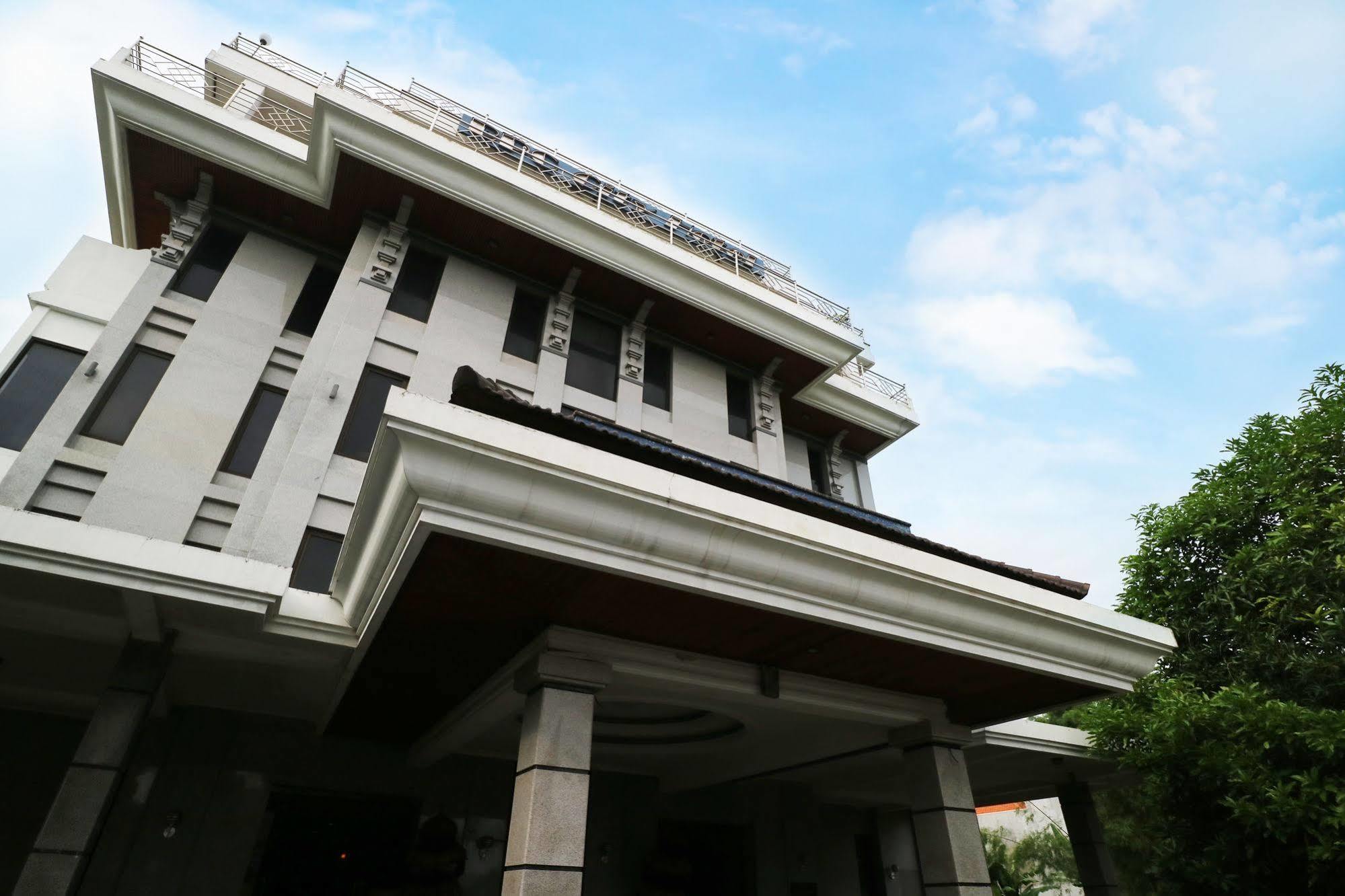 Bali Paradise City Hotel Denpasar Eksteriør billede